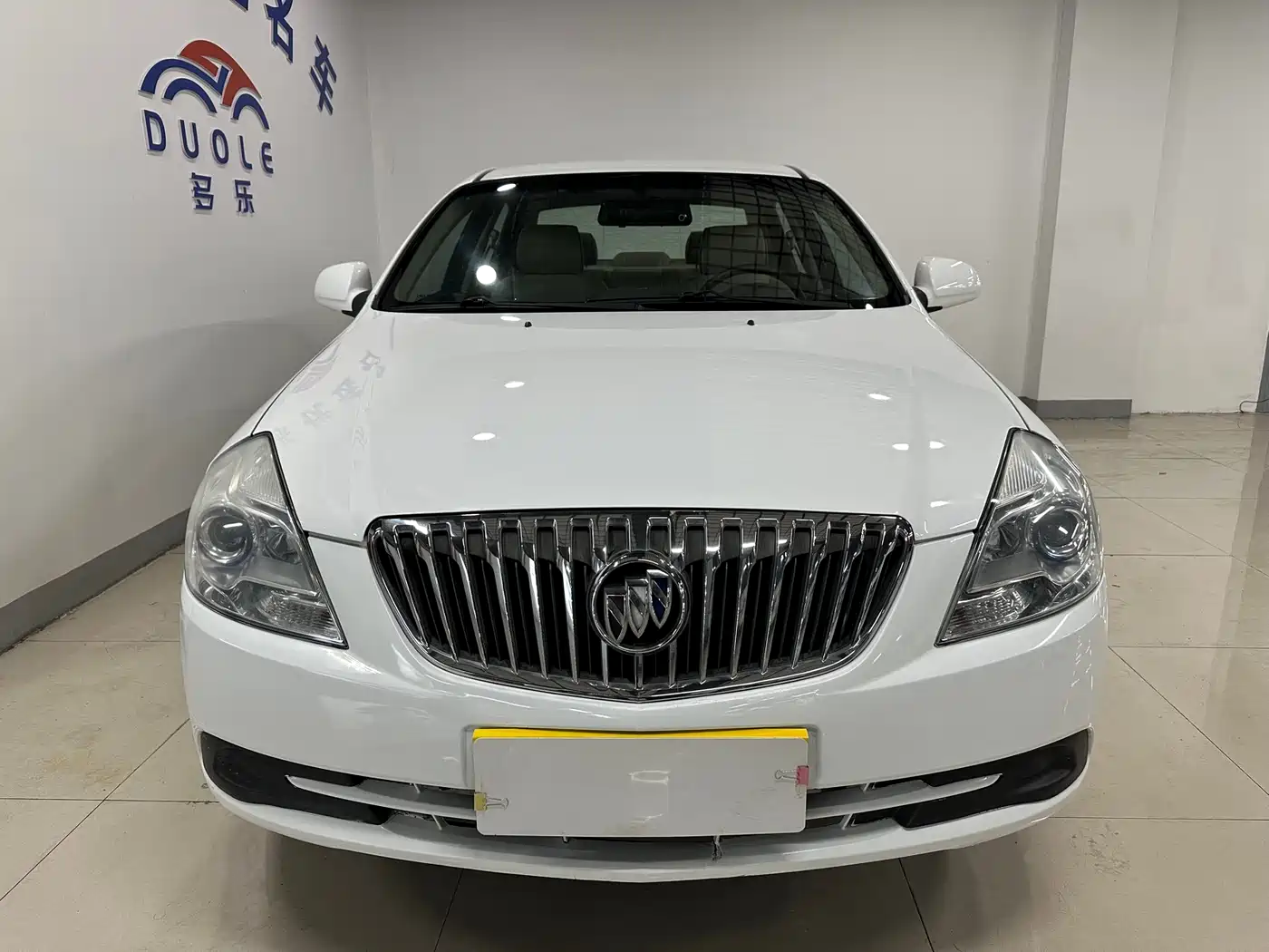 Buick Excelle 2015 1.5L Automatic Classic фото 2