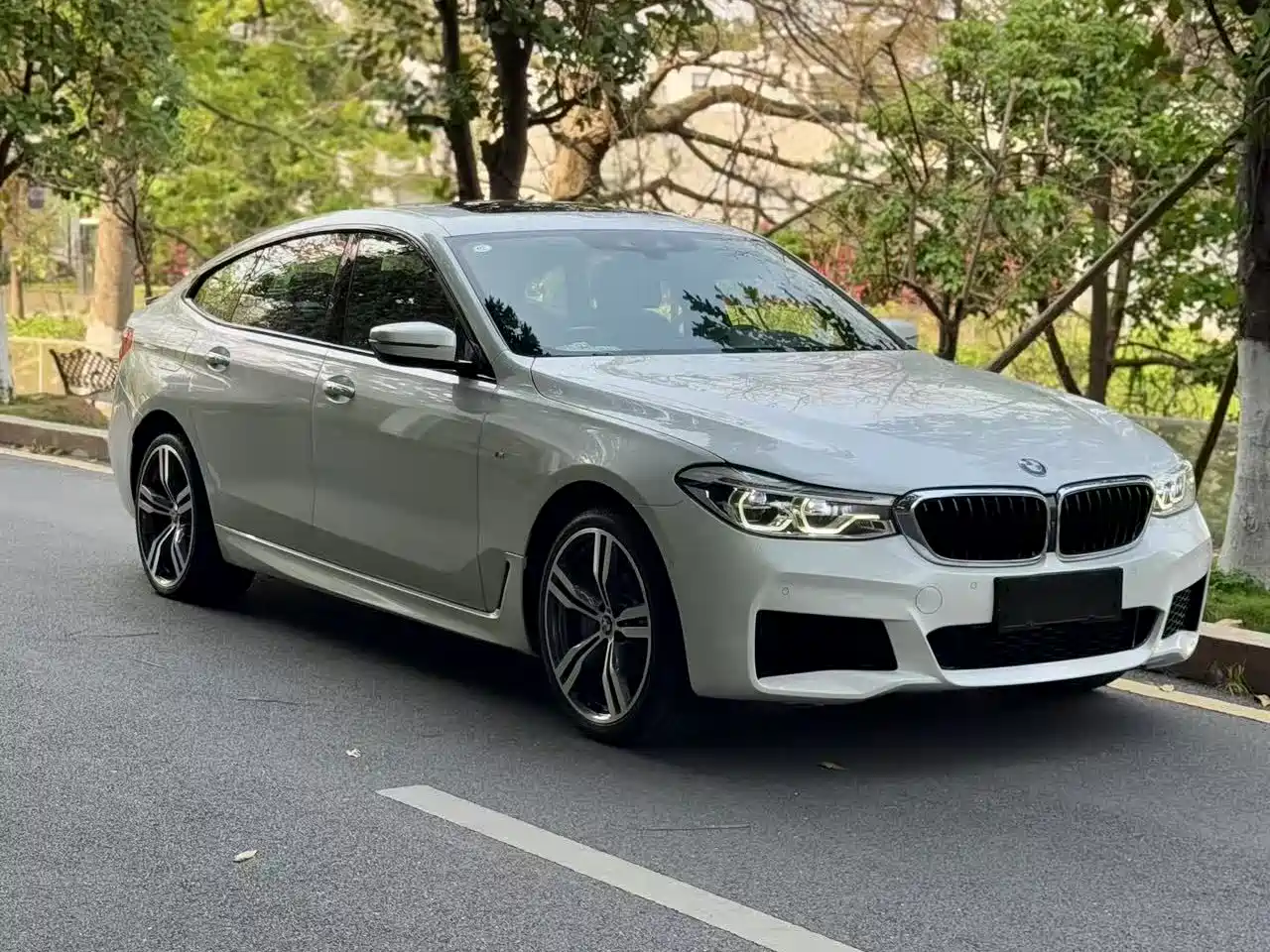 BMW 6 Series GT 2018 640i xDrive M Sport Package фото 14