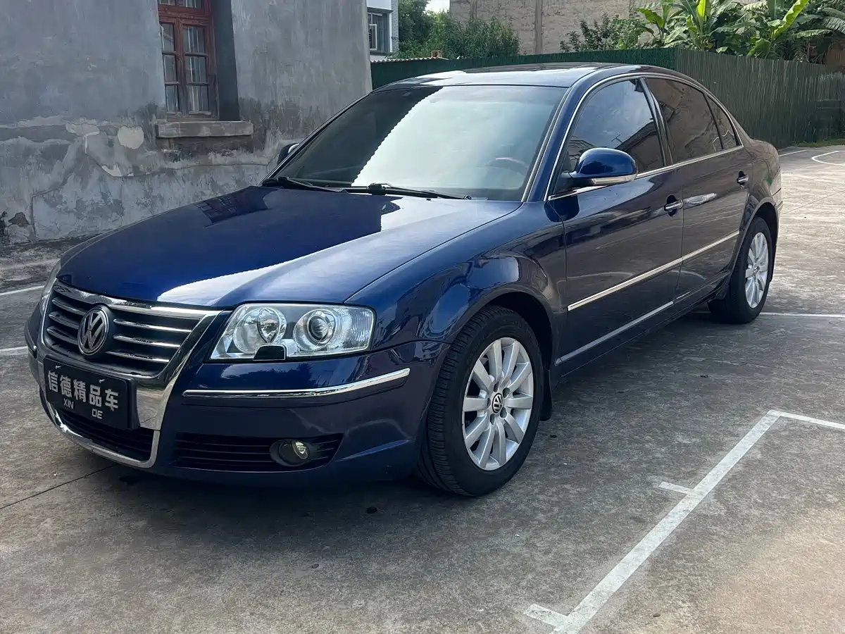 Volkswagen Passat Lingyu 2005 1.8T Auto Luxury фото 3