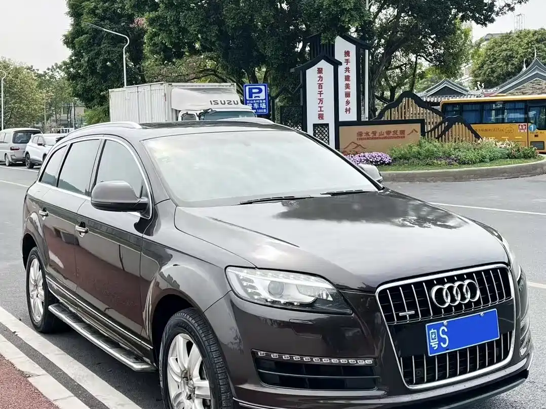 Audi Q7 2011 3.0 TFSI Technology (200kW) фото 3