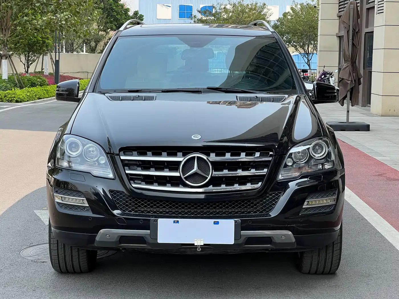 Mercedes-Benz M-Class 2010 ML 350 4MATIC Luxury фото 2