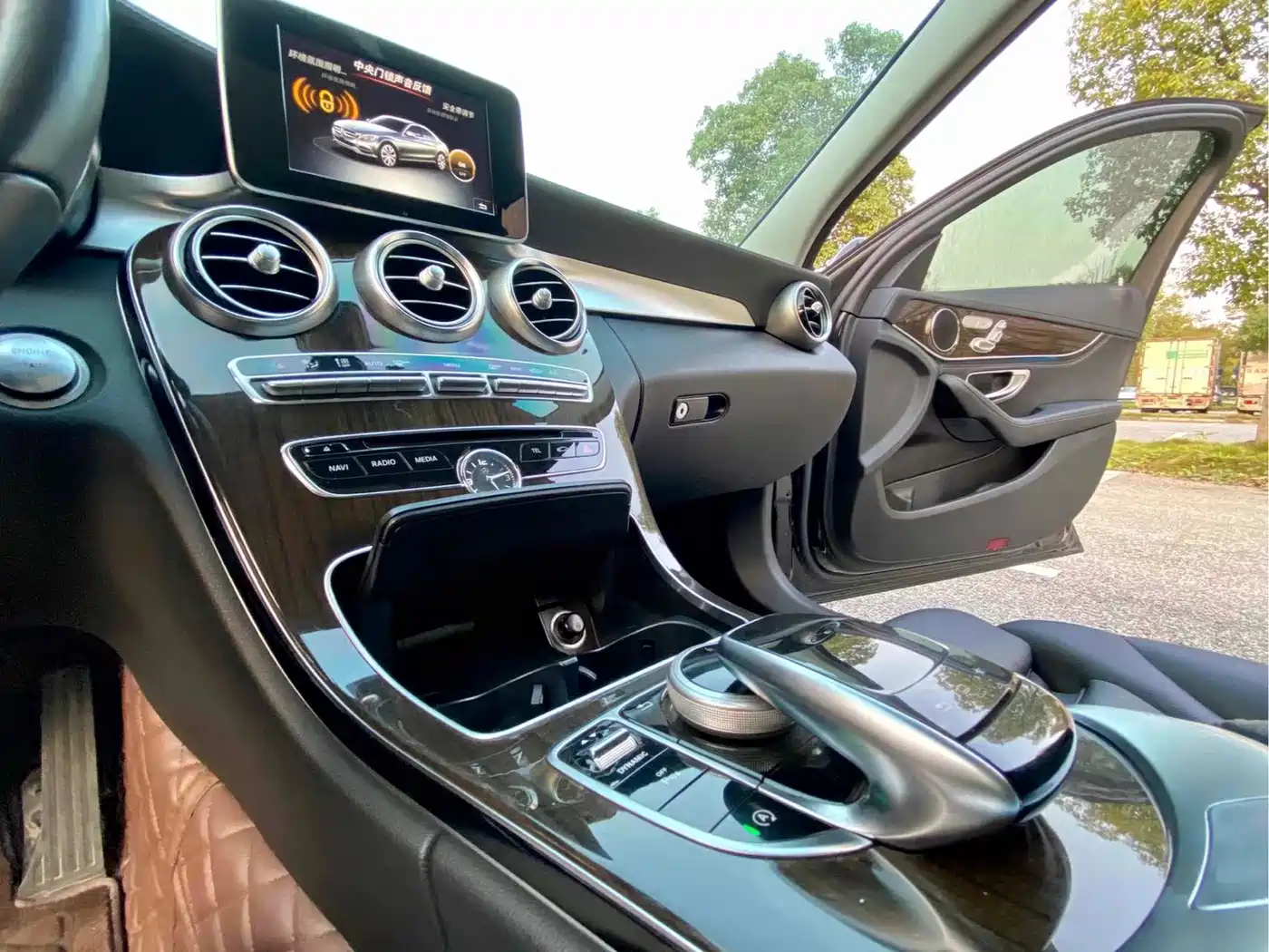 Mercedes-Benz C-Class 2016 C 200 L фото 6