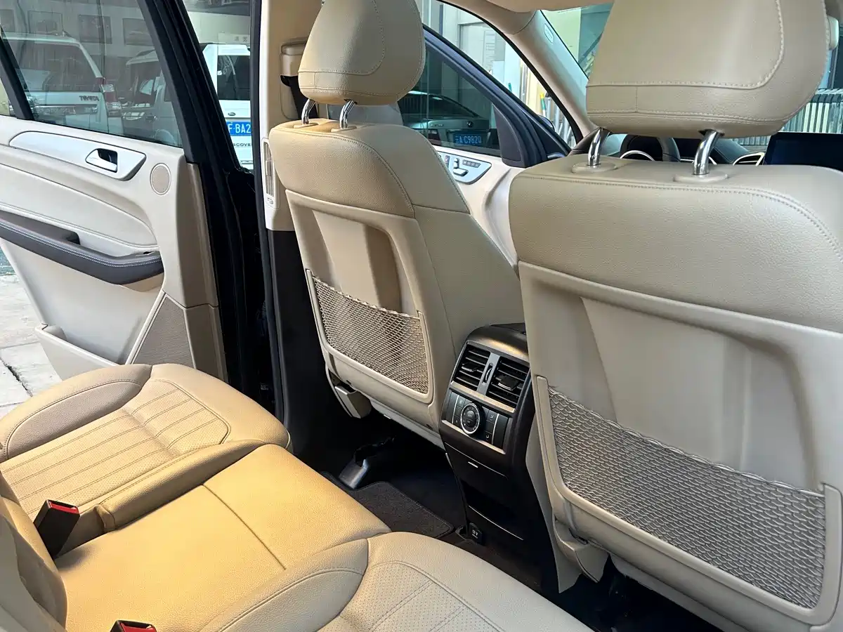 Mercedes-Benz GLS 2016 GLS 400 4MATIC Dynamic фото 12