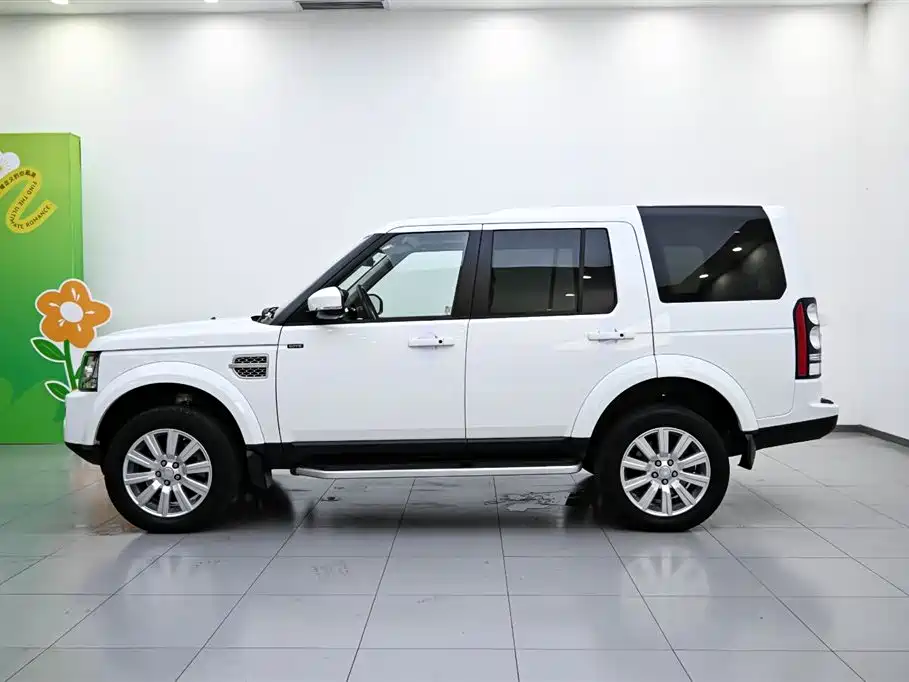 Land Rover Discovery 2016 3.0 SDV6 HSE Diesel фото 5