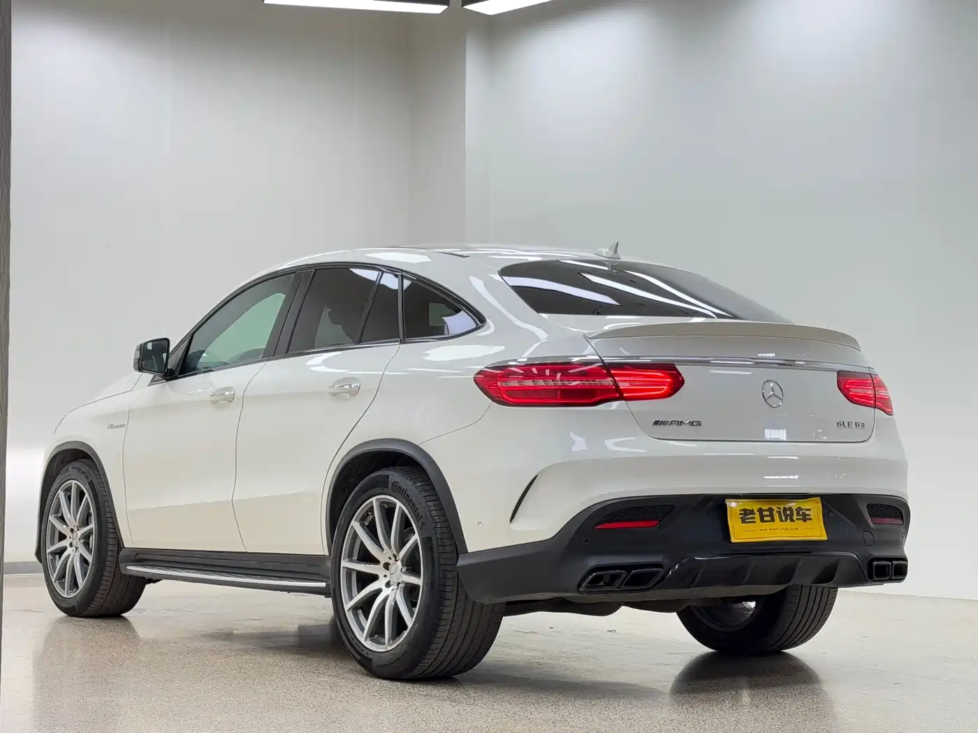 Mercedes-Benz GLE Coupe AMG 2015 AMG GLE 63 4MATIC Coupe SUV фото 7