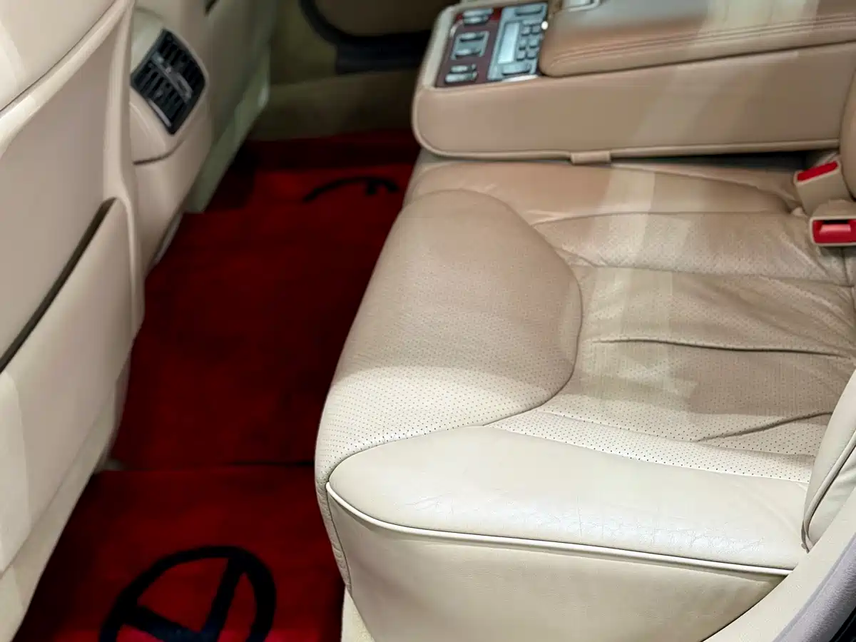 Lexus LS фото 11