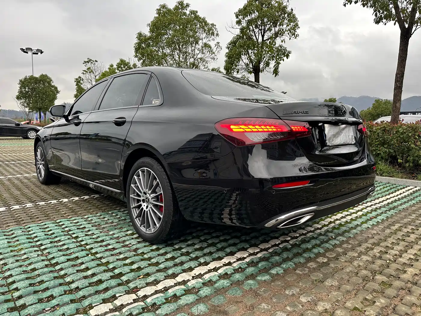 Mercedes-Benz E-Class 2023 E 260 L фото 18