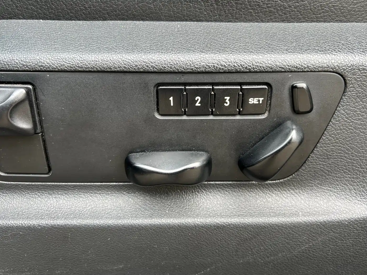 Porsche Cayenne 2007 Model Cayenne 3.6L фото 18