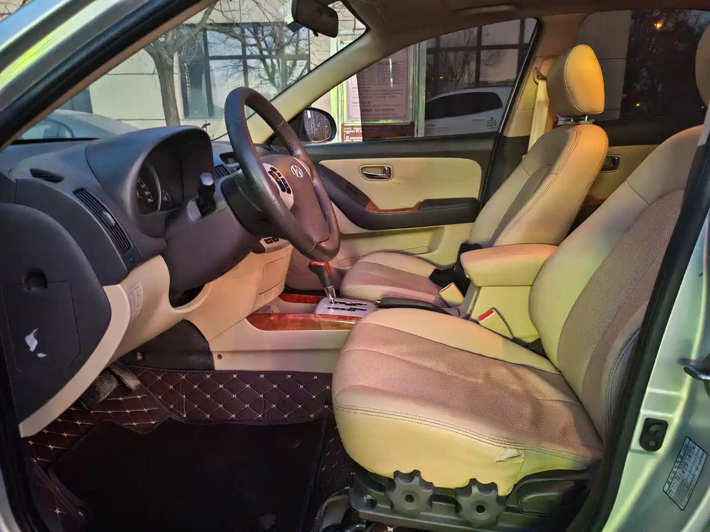 Hyundai Elantra 2011 1.6L Automatic Premium фото 11