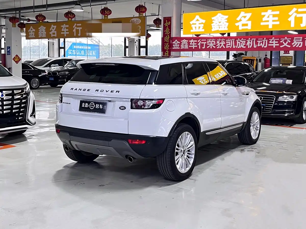 Land Rover Range Rover Evoque (Import) 2013 2.0T 5-door Premium Edition фото 5