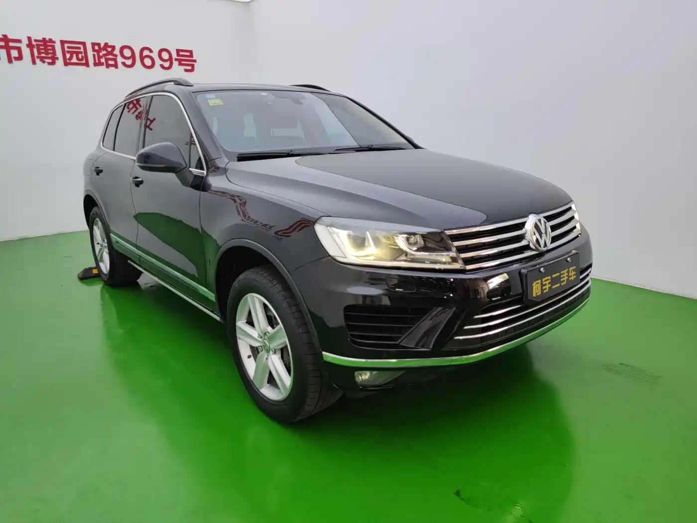 Volkswagen Touareg 2017 3.0TSI Explorer Edition фото 3