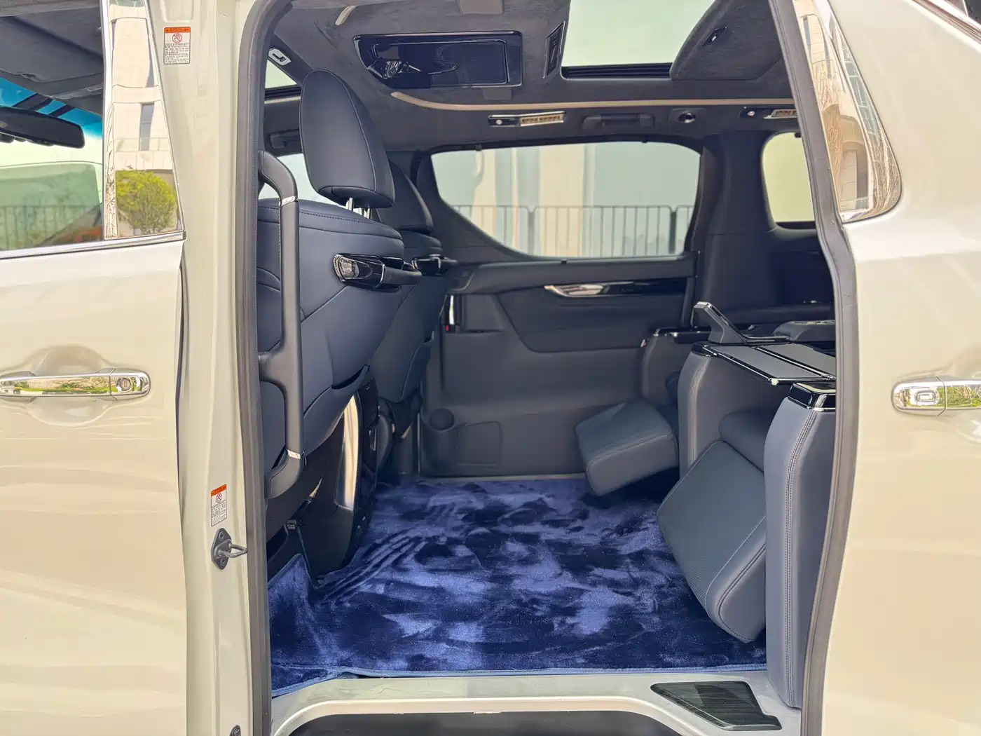 Toyota Alphard 2018 Facelift 3.5L Premium Edition фото 27