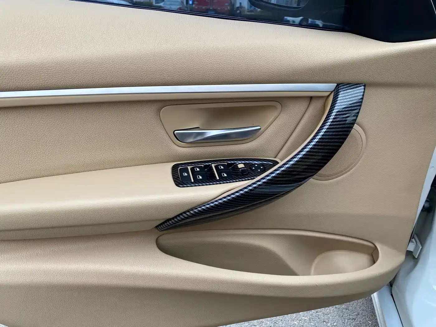 BMW 3 Series 2015 316Li Manual фото 16