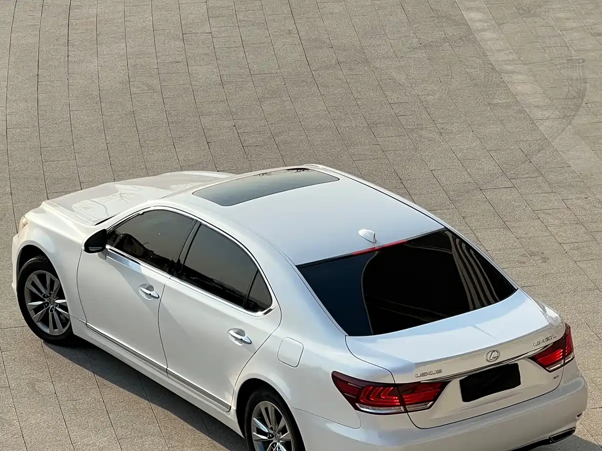 Lexus LS 2016 460L AWD Premium фото 10