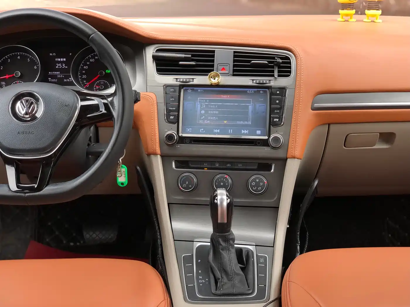 Volkswagen Golf 2015 1.4TSI Automatic Comfort фото 9