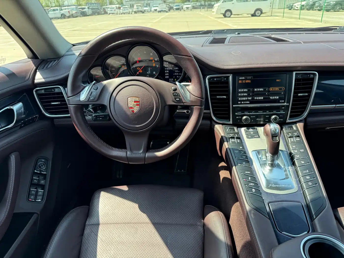 Porsche Panamera 2013 Panamera 4 Platinum Edition 3.6L фото 19