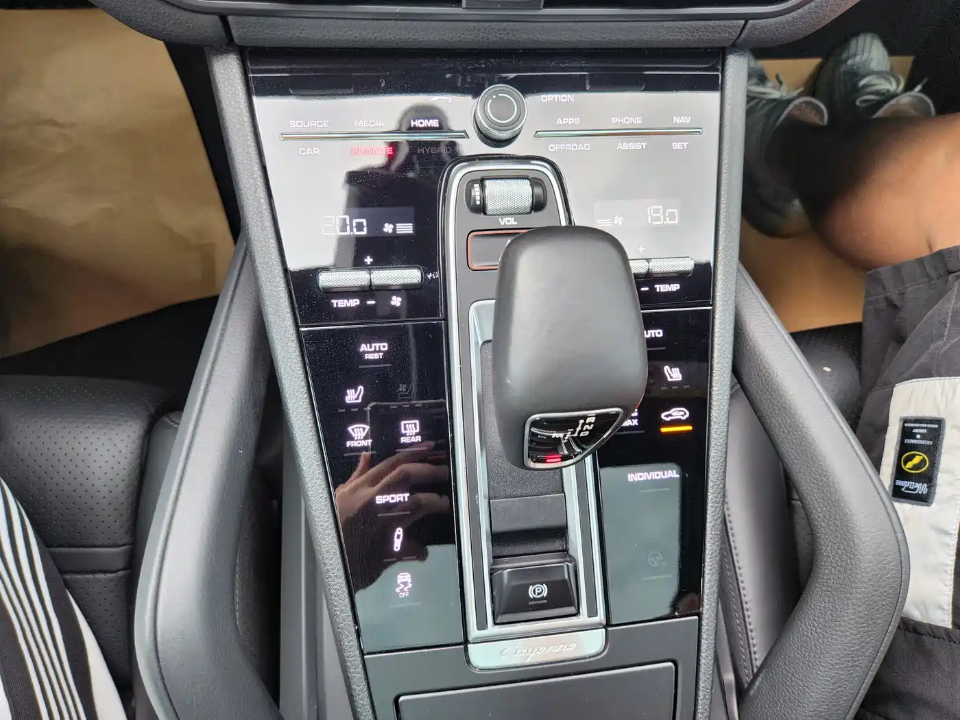 Porsche Cayenne 2019 Cayenne 3.0T фото 12