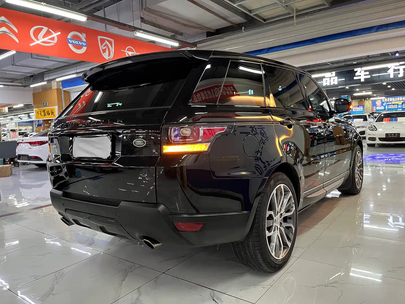 Land Rover Range Rover Sport 2014 3.0 SC V6 HSE DYNAMIC фото 5