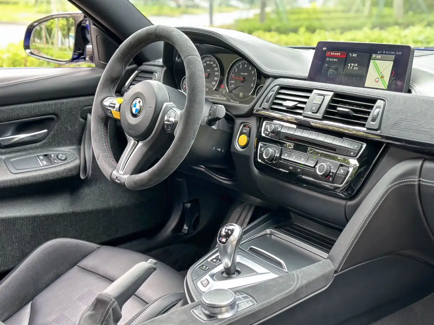 BMW M4 2018 M4 CS фото 8