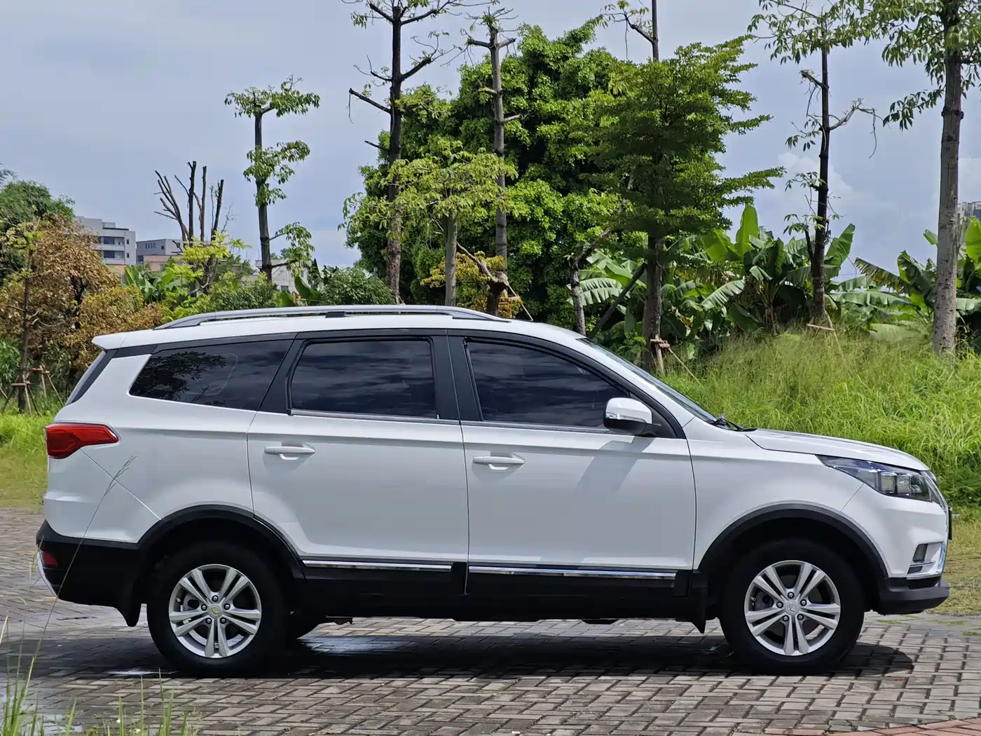 BAIC Huansu S3 2018 2016 S3L 1.5L Manual Premium