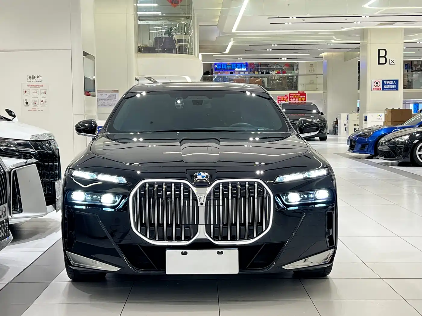 BMW 7 SERIES