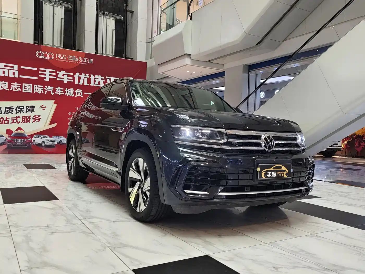 Volkswagen Teramont 2022 Teramont X 380TSI 4MOTION Premium Luxury фото 3