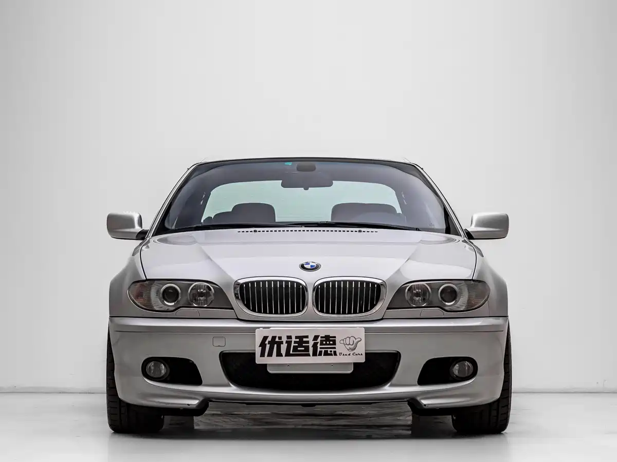 BMW 3 Series (Import) 2004 330Ci фото 2