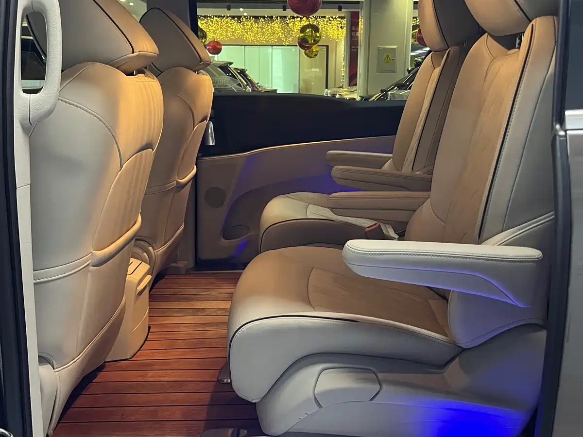 Buick GL8 2022 Land Business Class 652T Luxury фото 14