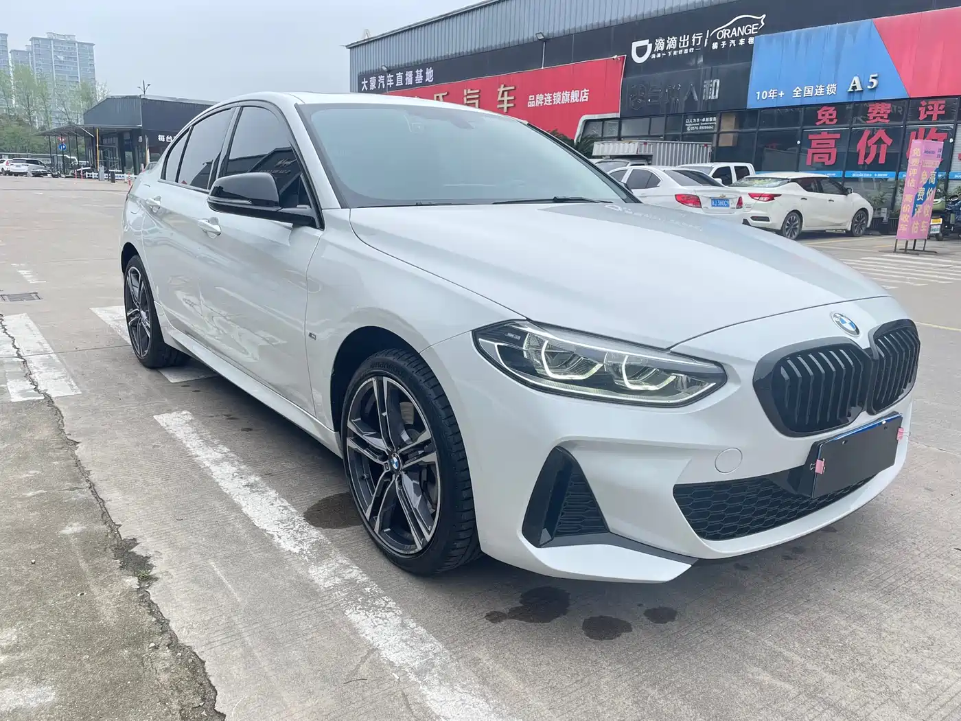 BMW 1 Series 2022 125i M Sport Shadow Edition фото 3