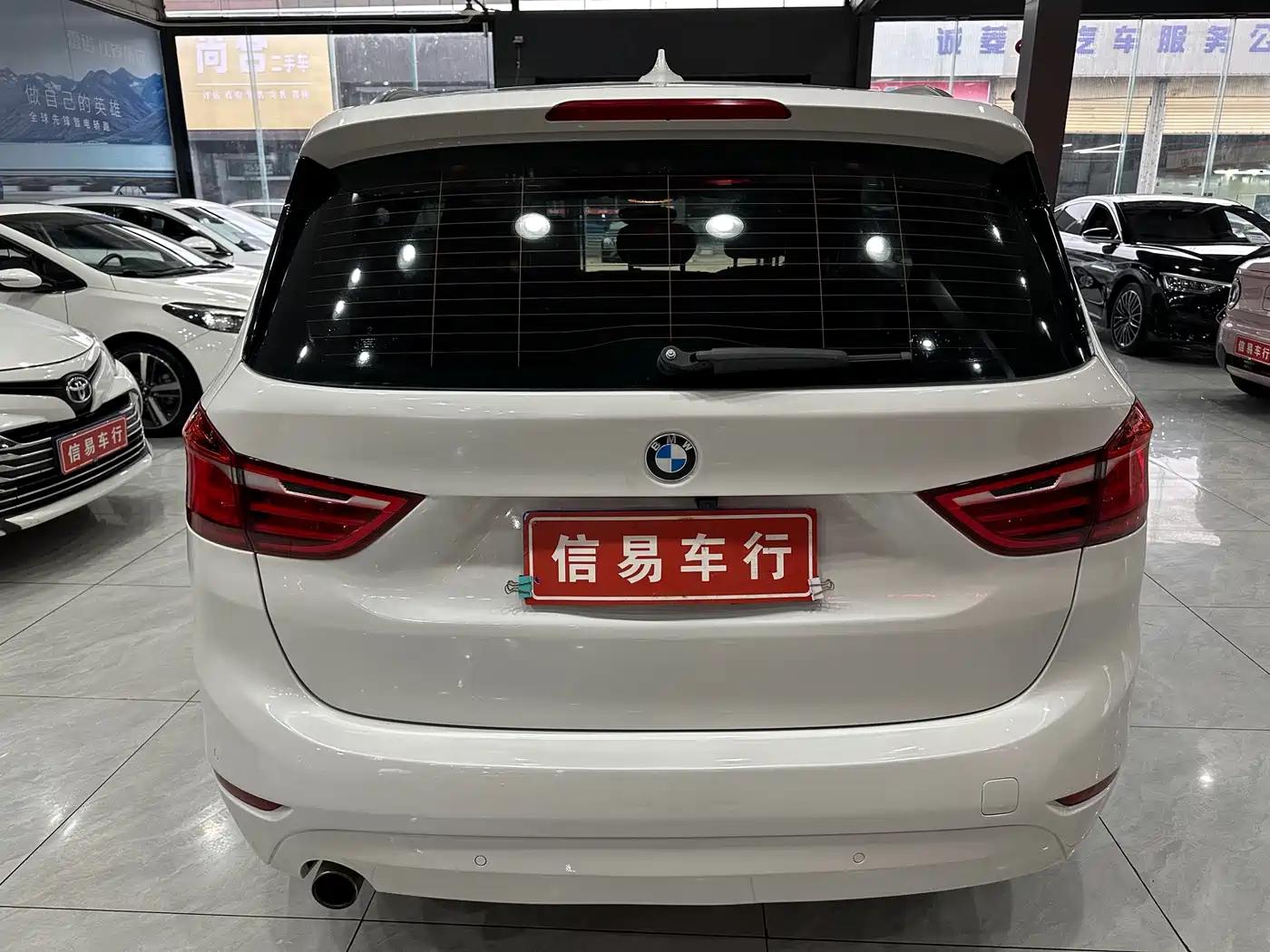 BMW 2 Series Gran Tourer 2015 218i Leading фото 9