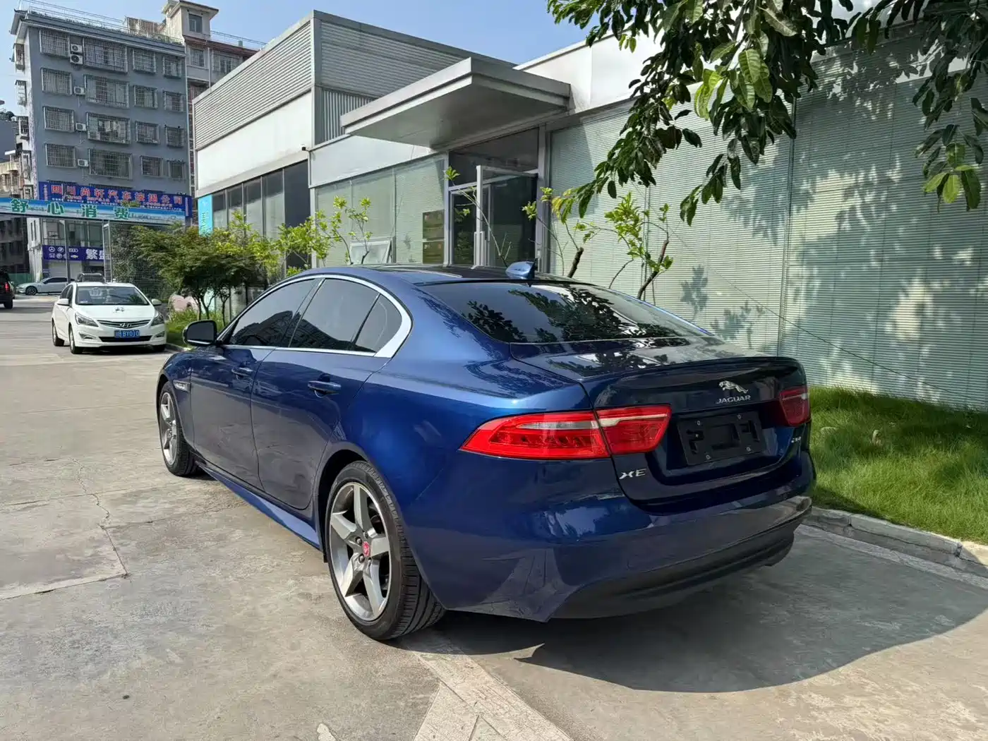 Jaguar XE 2016 2015 2.0T 200PS R-Sport