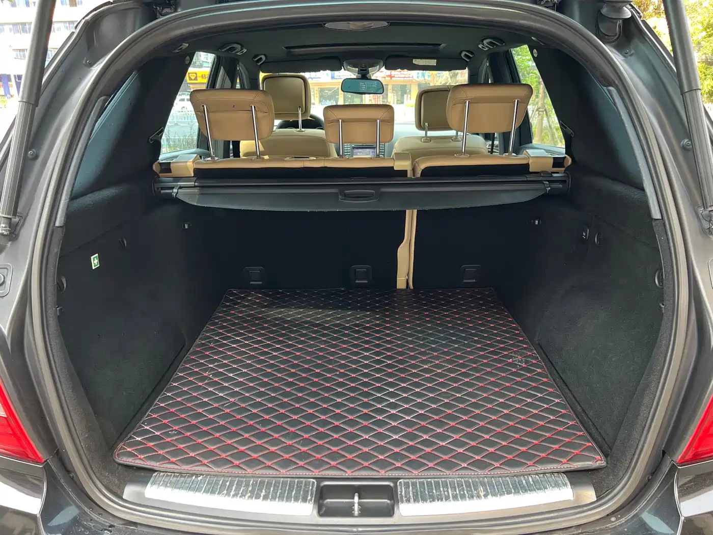 Mercedes-Benz M-Class 2010 ML 350 4MATIC Luxury фото 16