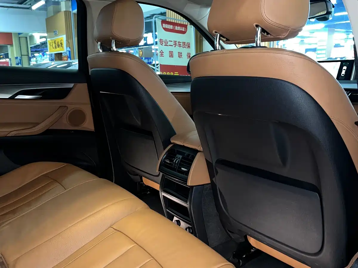 BMW X6 2015 xDrive35i Luxury Model фото 13