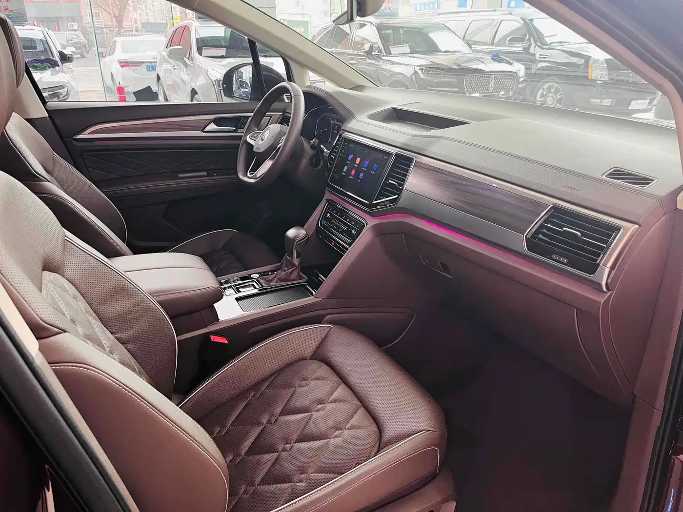 Volkswagen Viloran 2020 380TSI Premium фото 21
