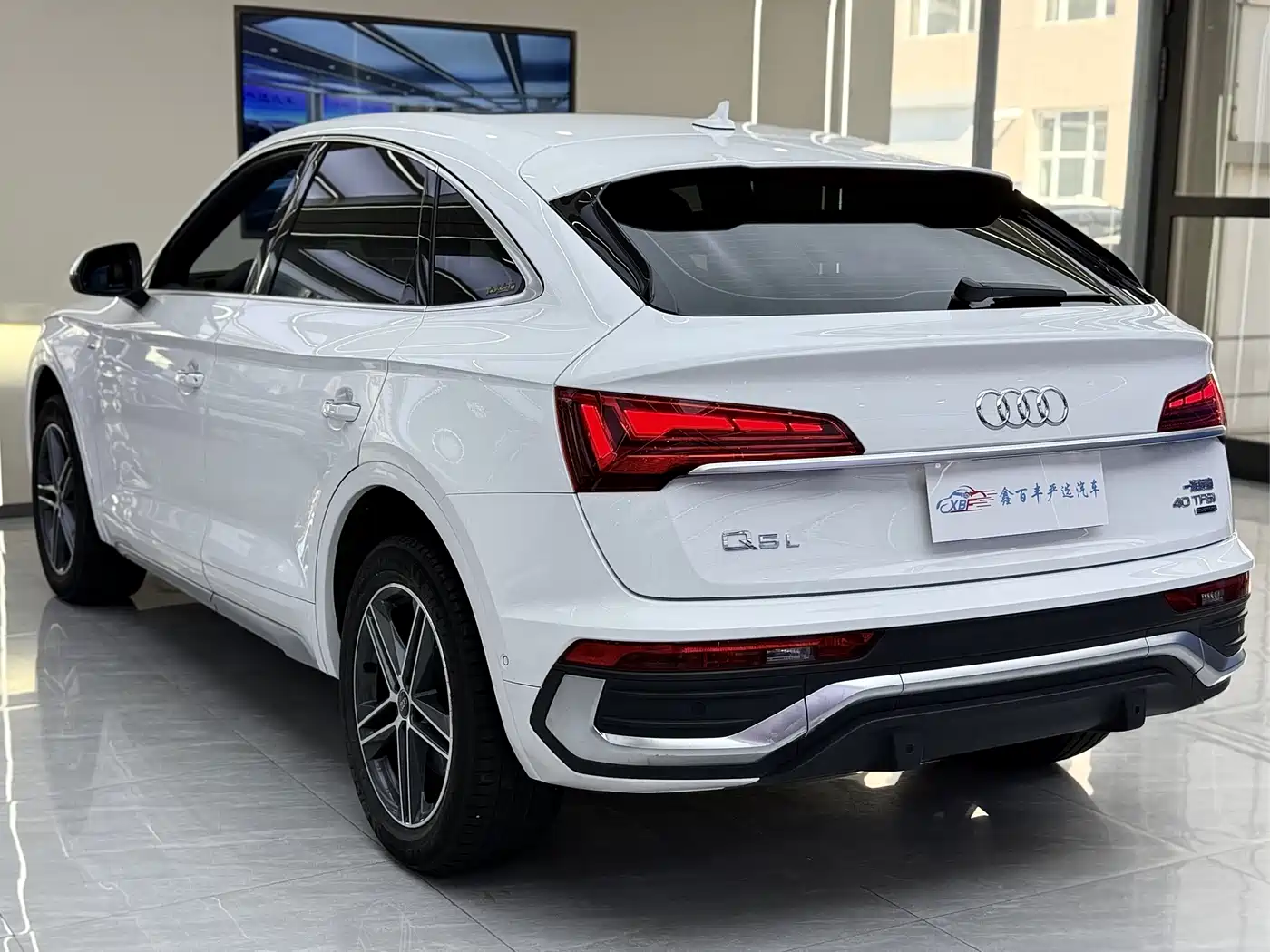 Audi Q5L Sportback 2022 40 TFSI Fashion Style фото 8