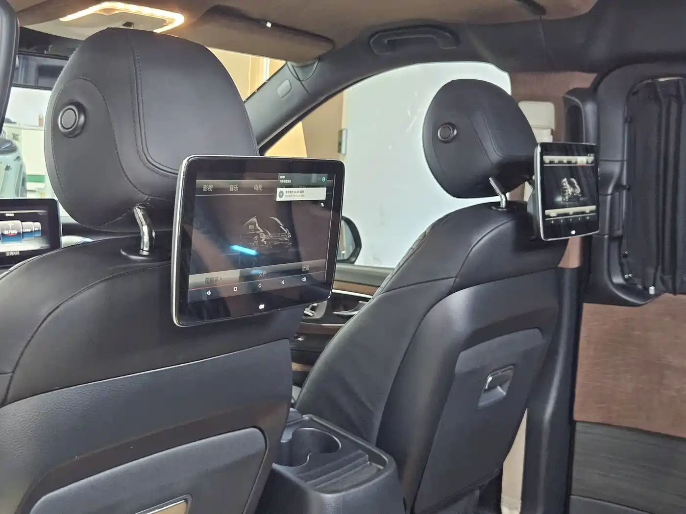 Mercedes-Benz V-Class 2018 V 260 L Premium Long Version China V фото 15