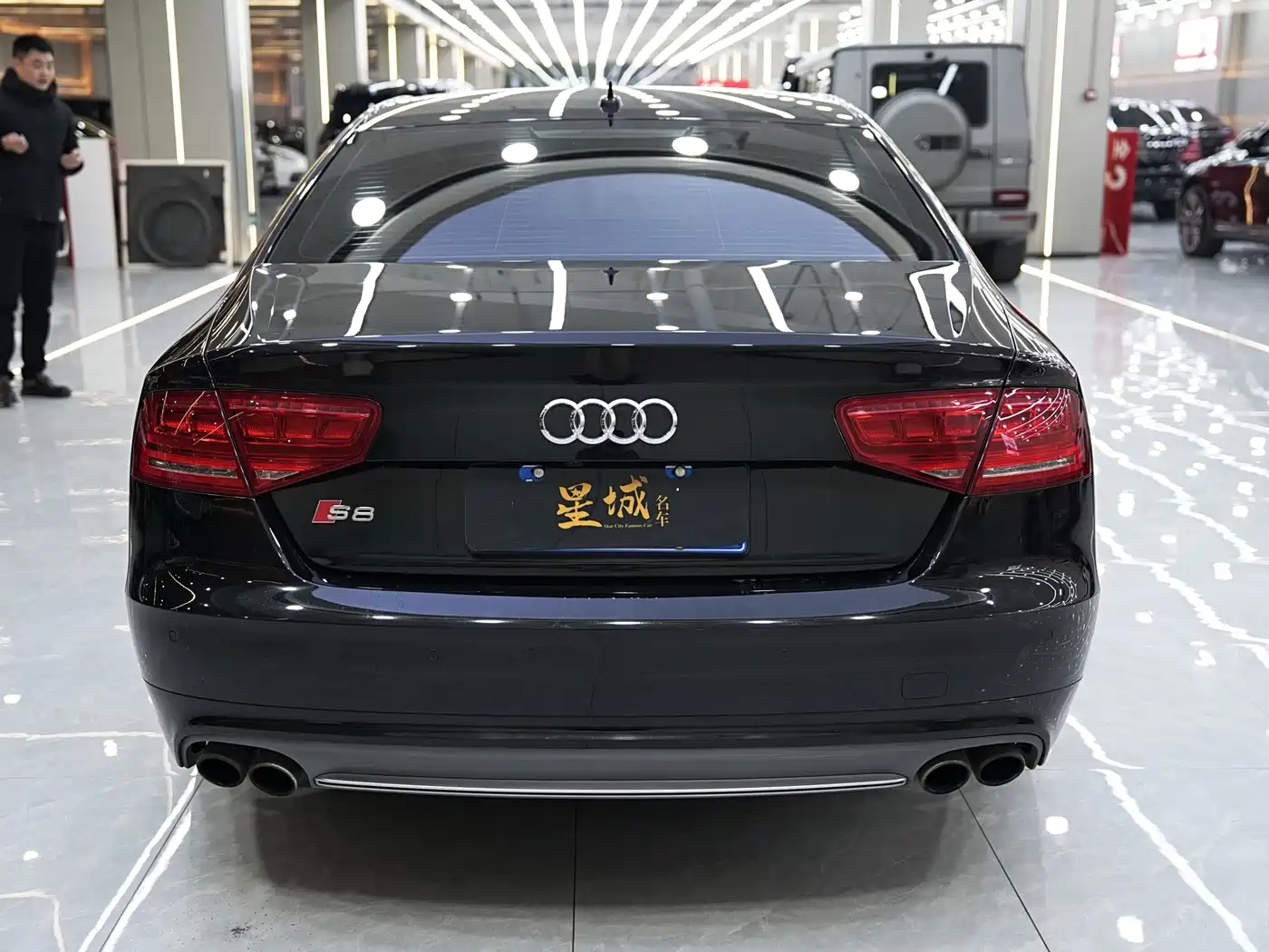 Audi S8 2013 S8 4.0TFSI quattro фото 4