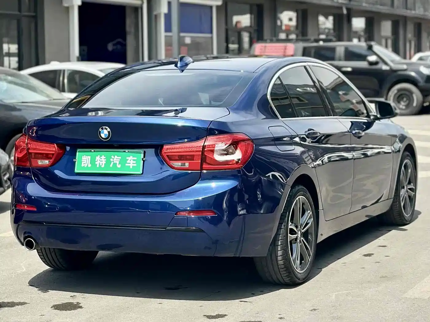 BMW 1 Series 2018 Facelift 118i Sport фото 3