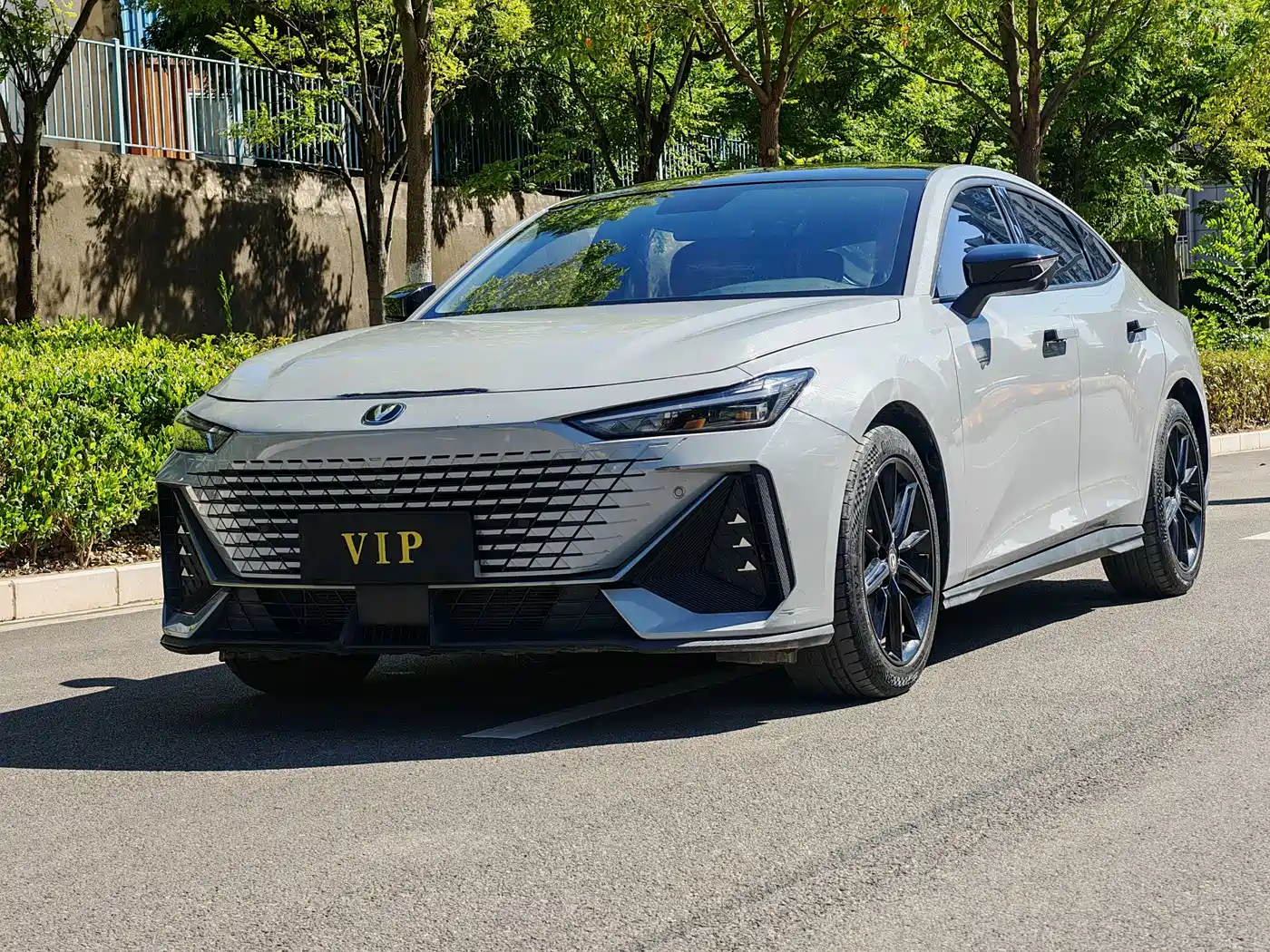 CHANGAN UNI-V