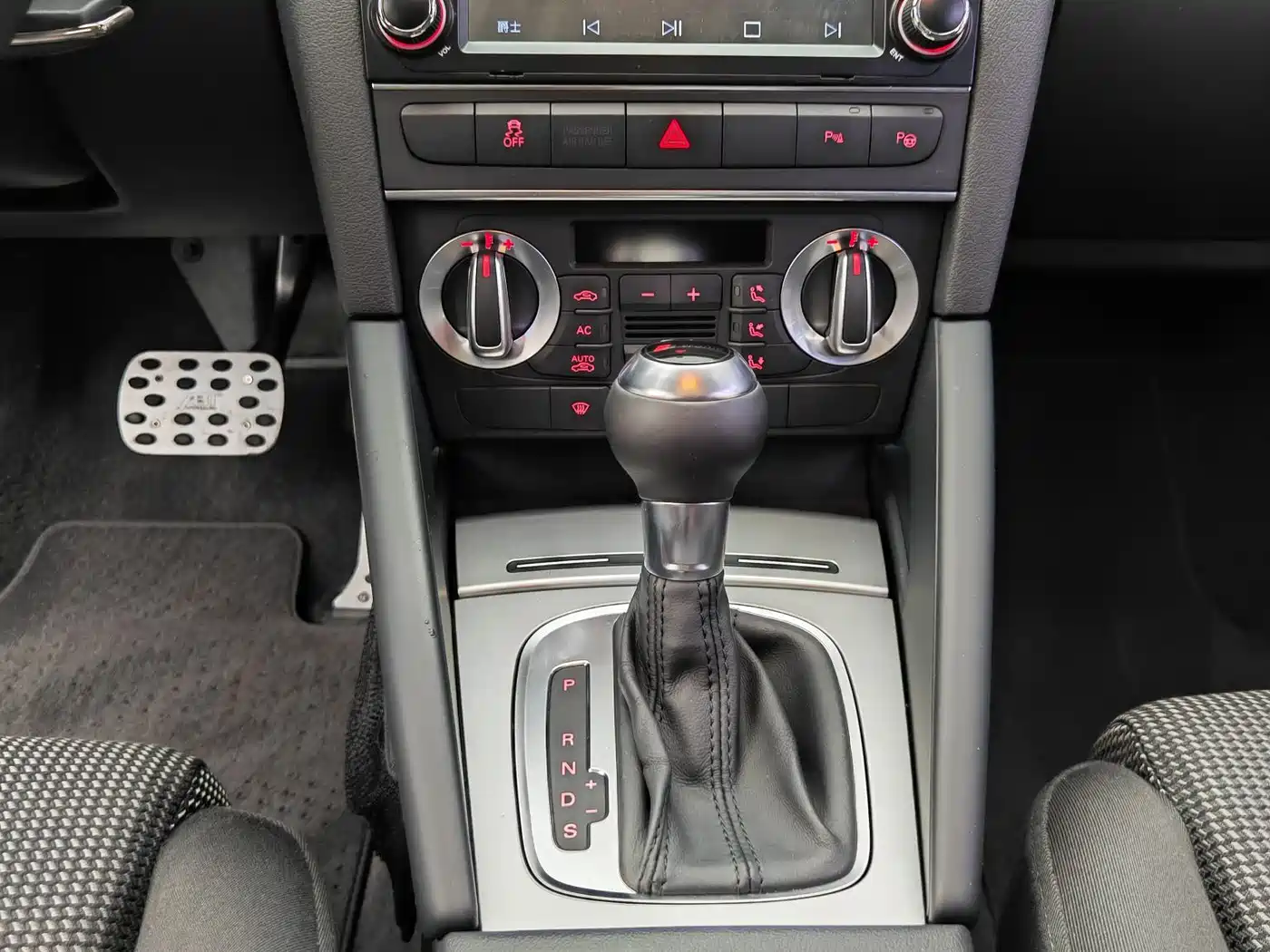 Audi A3 (Import) 2012 Model Sportback 1.8T Prestige Type фото 19