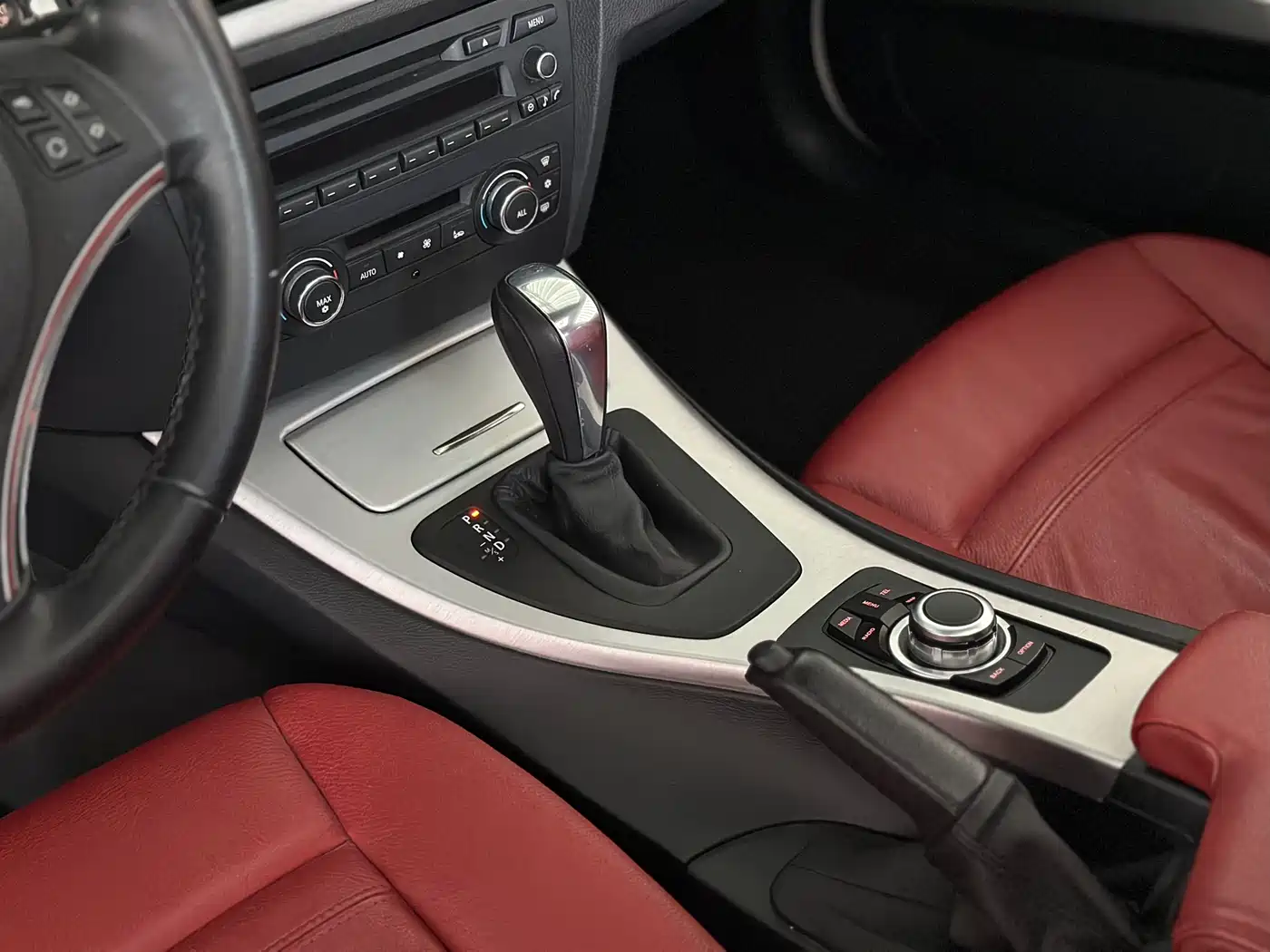 BMW 3 Series (Import) 2011 320i Coupe фото 10