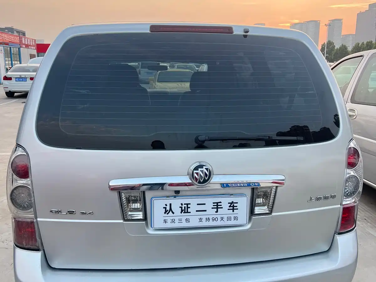 Buick GL8 2014 2.4L Classic Edition фото 4