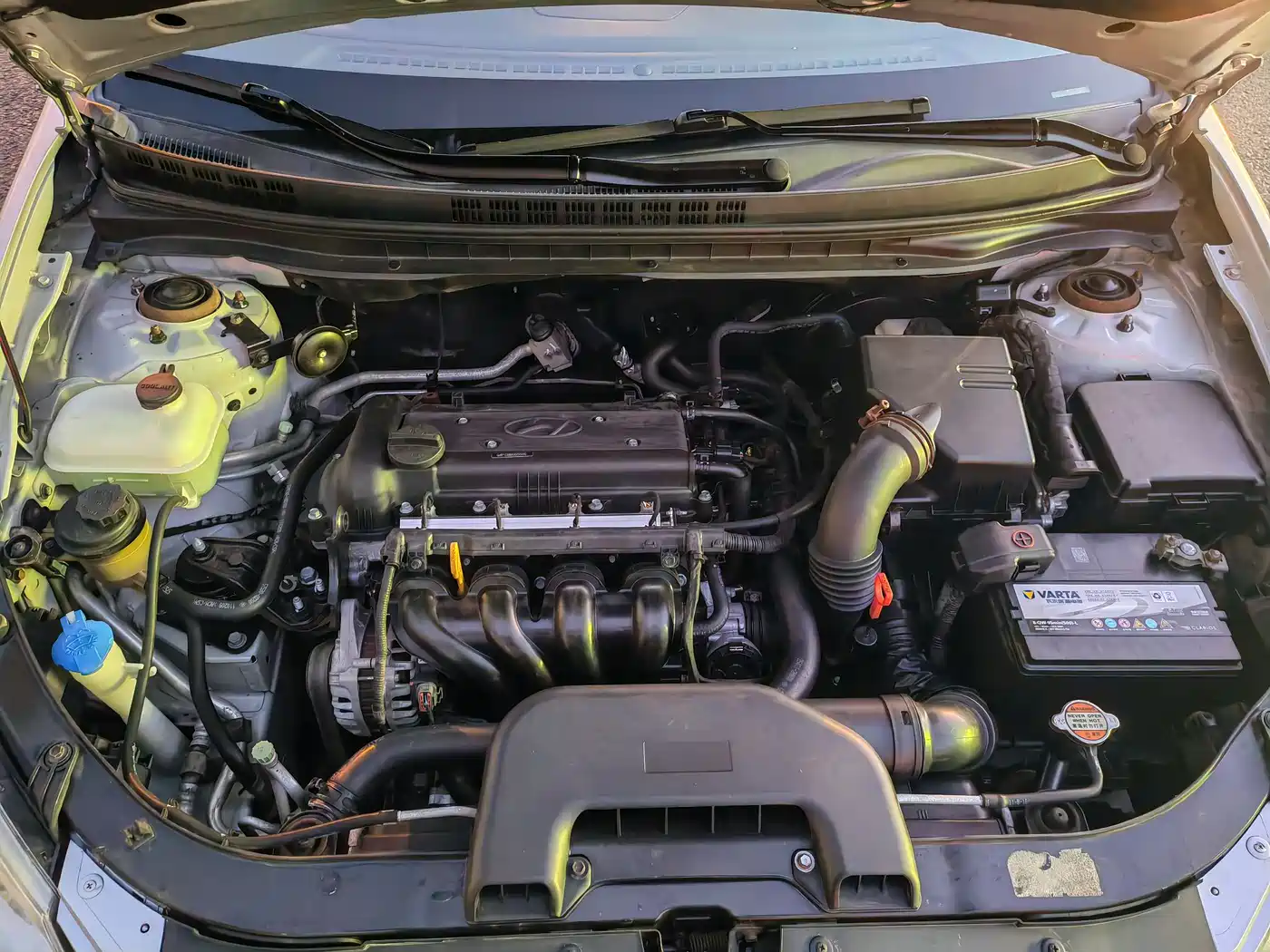 Hyundai Elantra 2011 1.6L Automatic Premium фото 21
