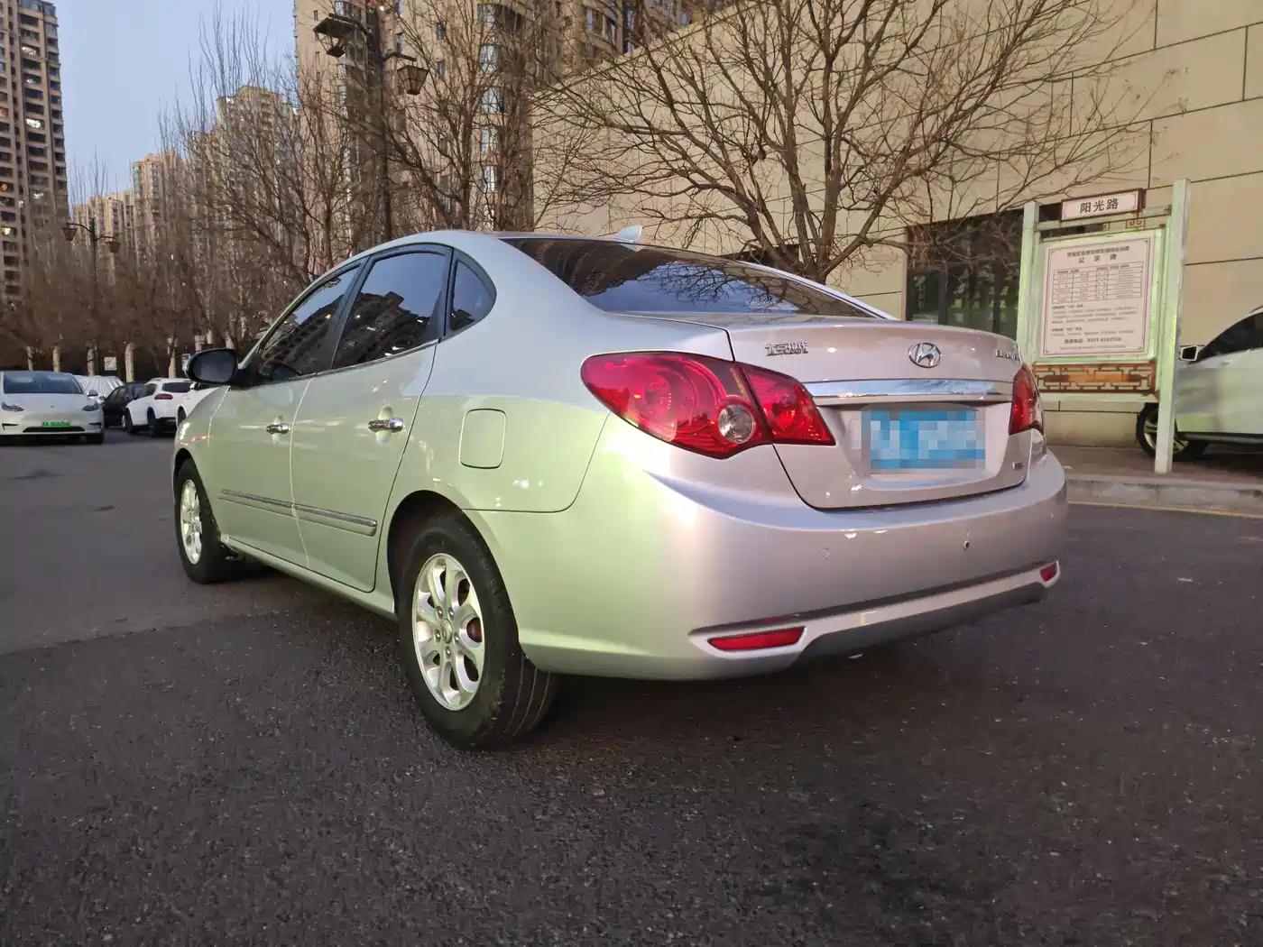 Hyundai Elantra 2011 1.6L Automatic Premium фото 6