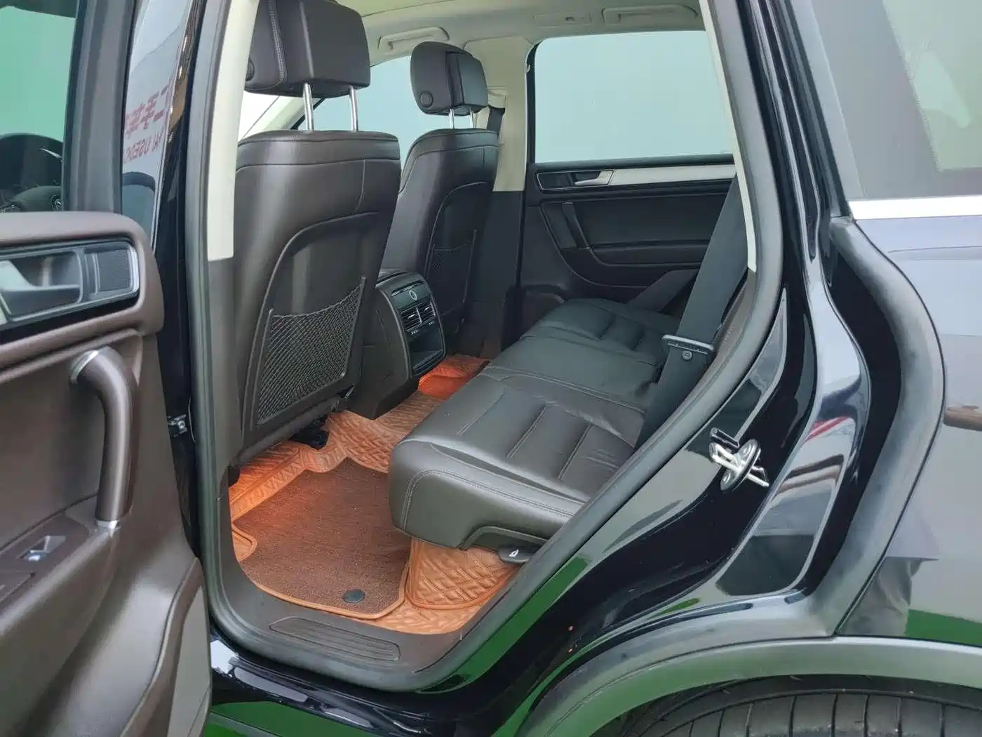 Volkswagen Touareg 2017 3.0TSI Explorer Edition фото 8