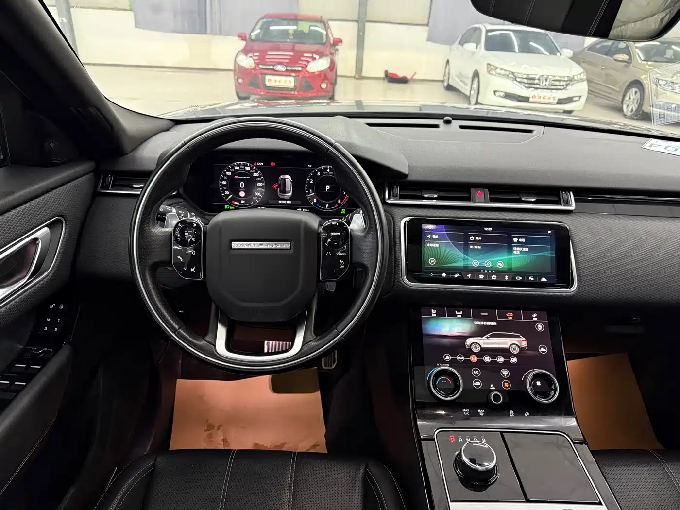 Land Rover Range Rover Velar 2018 P300 R-DYNAMIC S фото 8