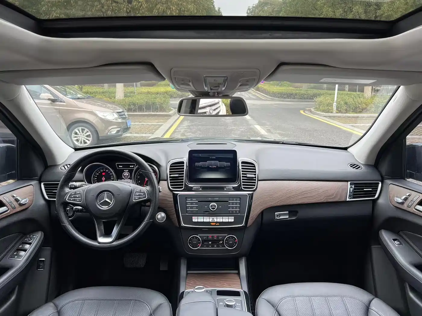 Mercedes-Benz GLE 2017 GLE 320 4MATIC Dynamic фото 8