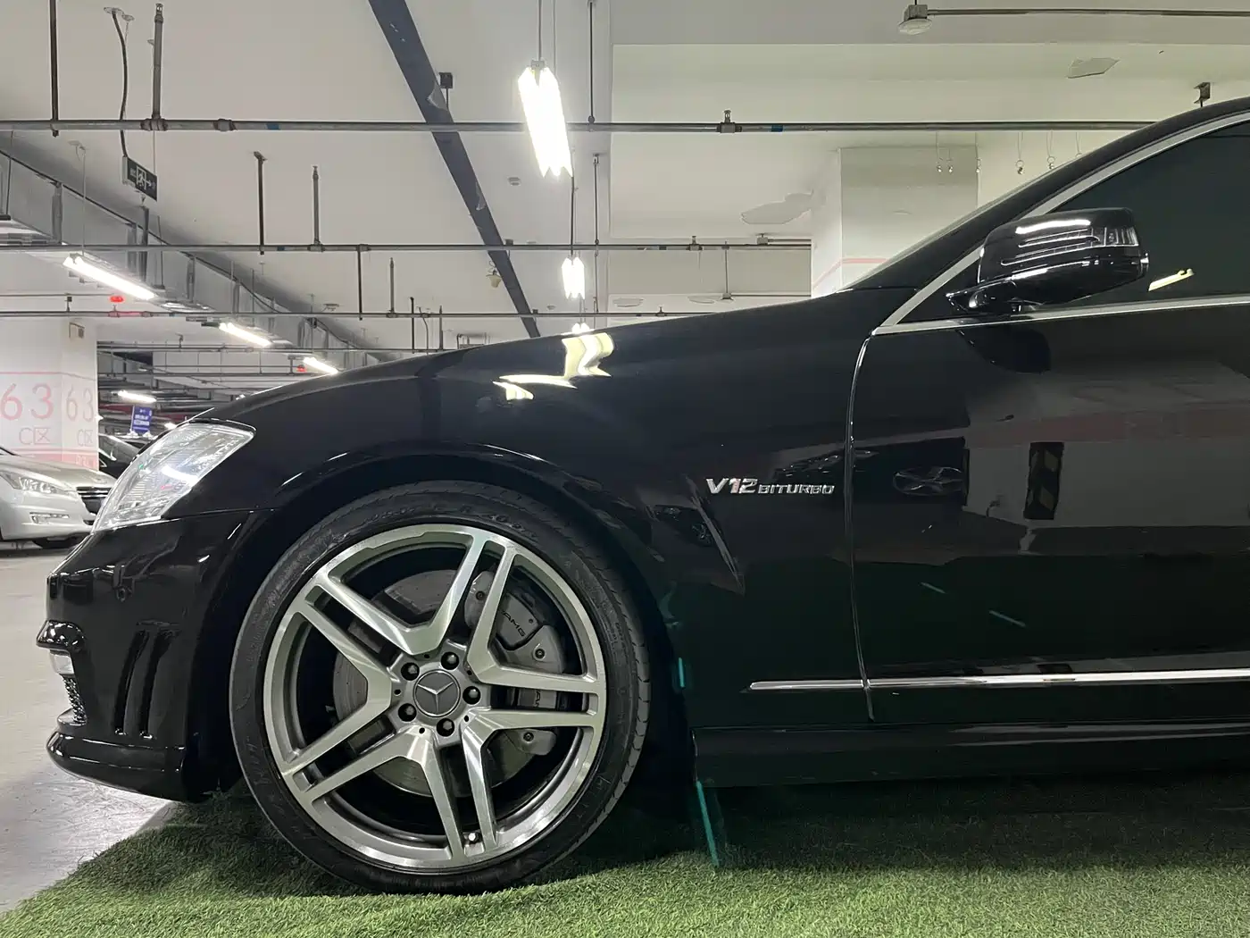 Mercedes-Benz S-Class AMG 2010 AMG S 65 фото 22