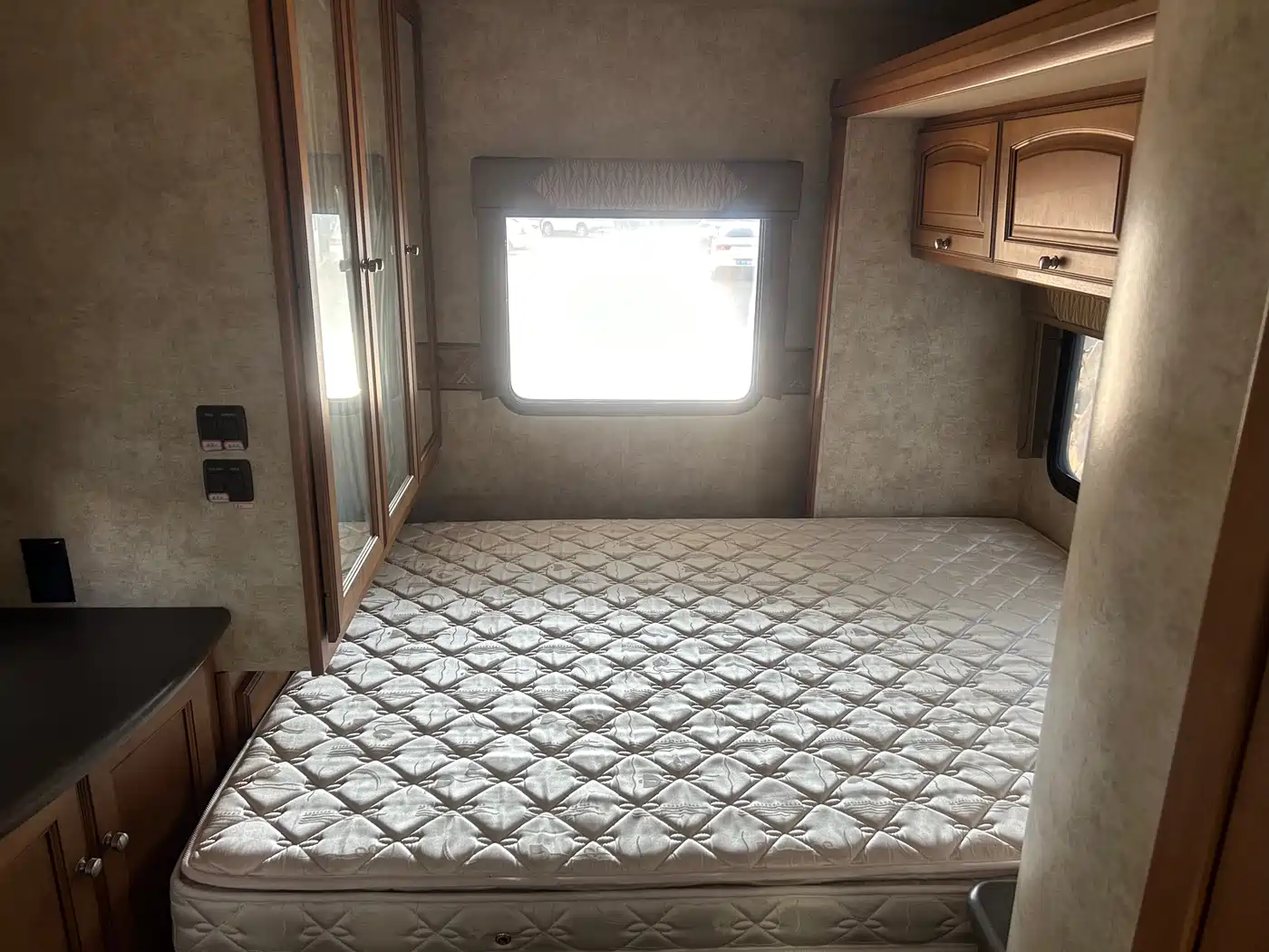 Ford E350 2011 5.4L Platinum Limited Edition фото 14