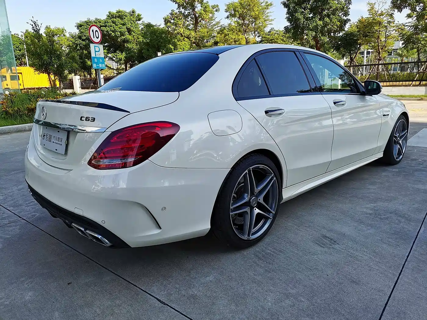 Mercedes-Benz C-Class AMG 2017 AMG C 63 фото 16